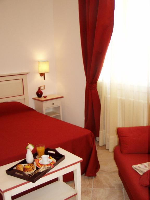 Castel Guelfo Di Bologna Alla Corte Del Picchio Room & Breakfast الغرفة الصورة
